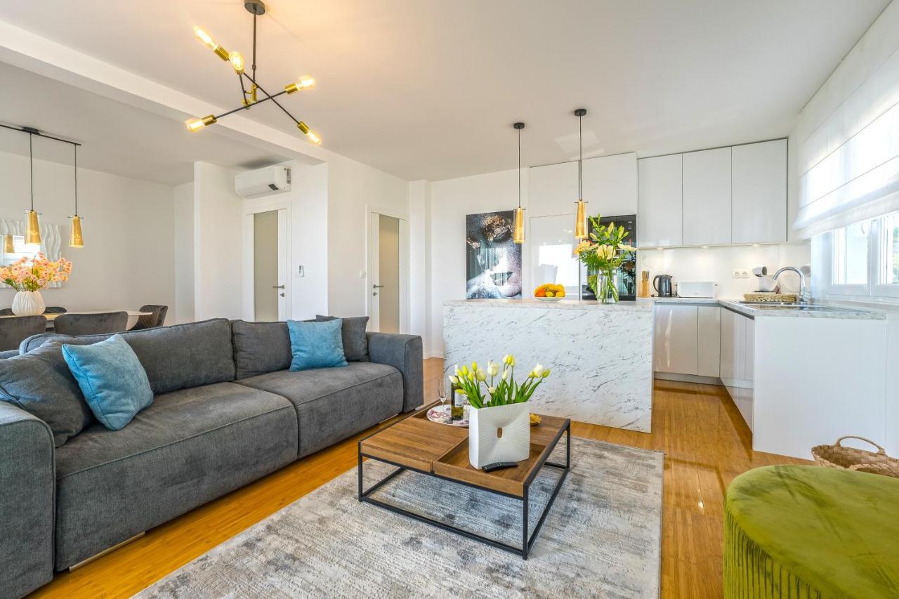 Penthouse Perla With Jacuzzi Apartment
