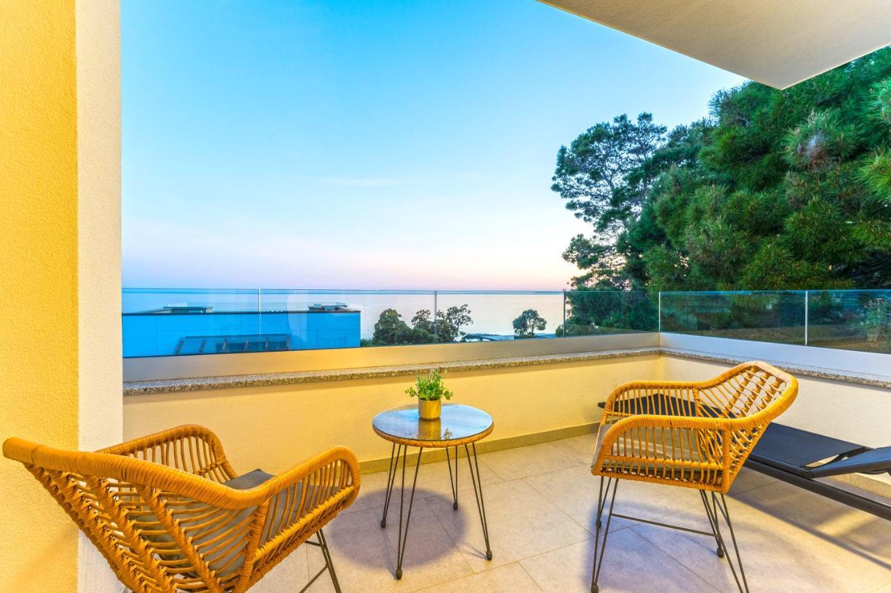 Apartment Penthouse Perla With Jacuzzi Novalja